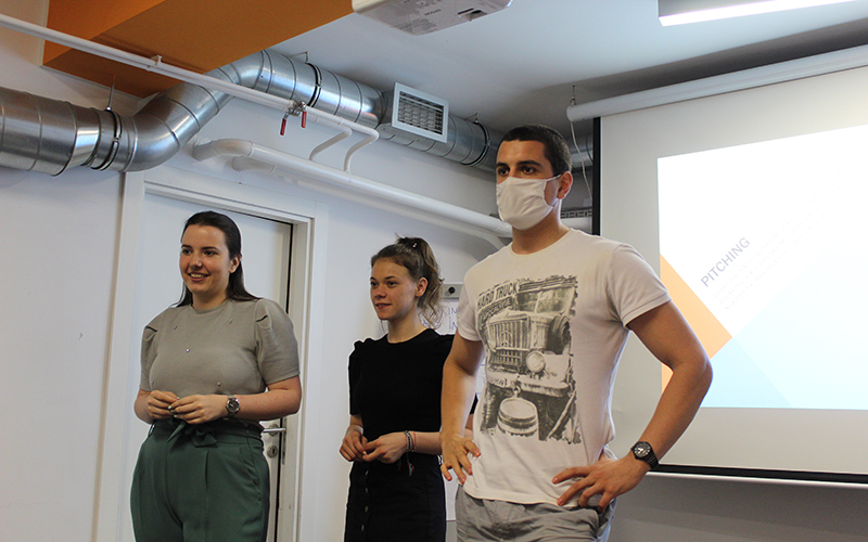 Rešenje koje spaja studente sa biznis svetom - simulacija prakse tima EasyGo!